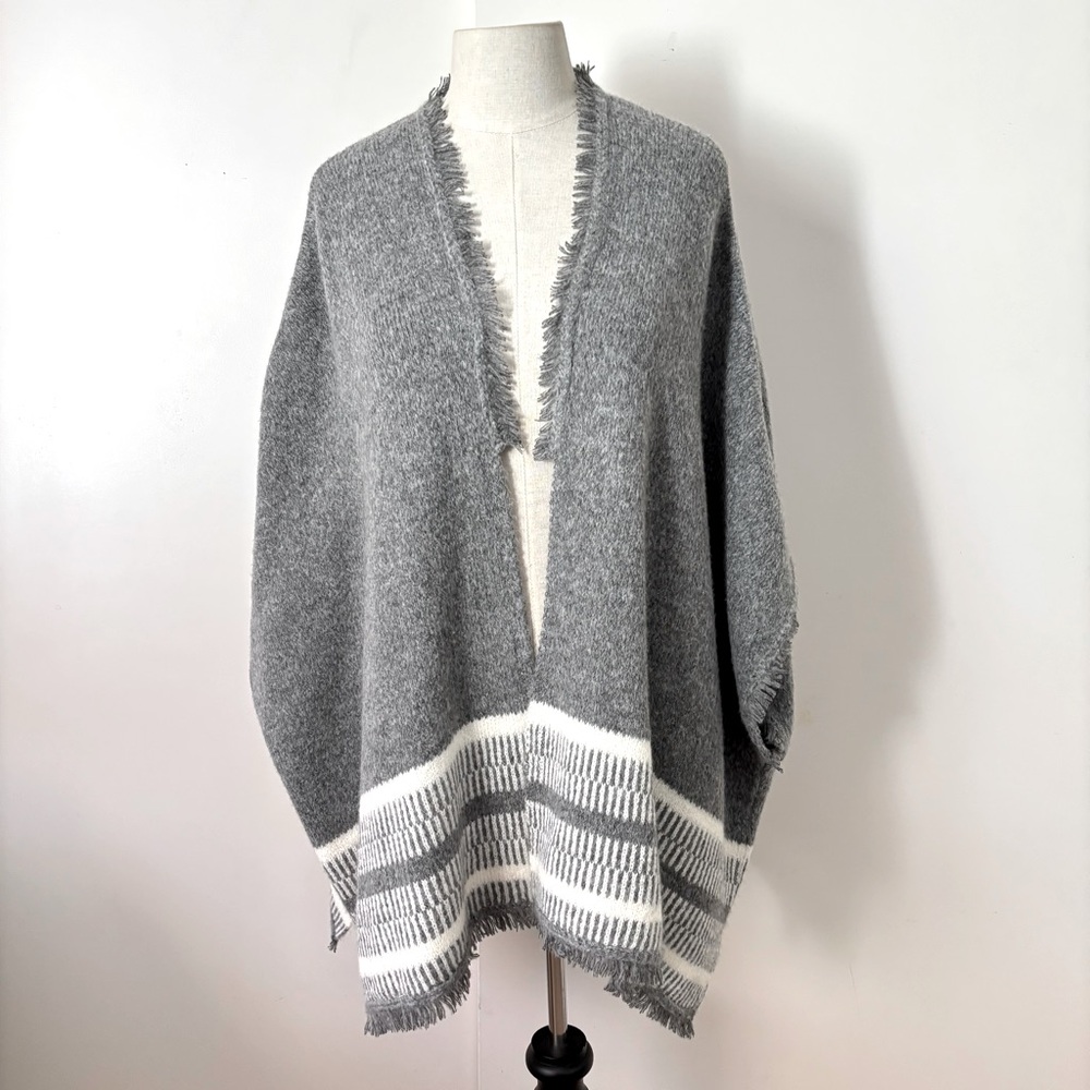 Lucky Brand Knit Sweater Kimono Gray White One Size